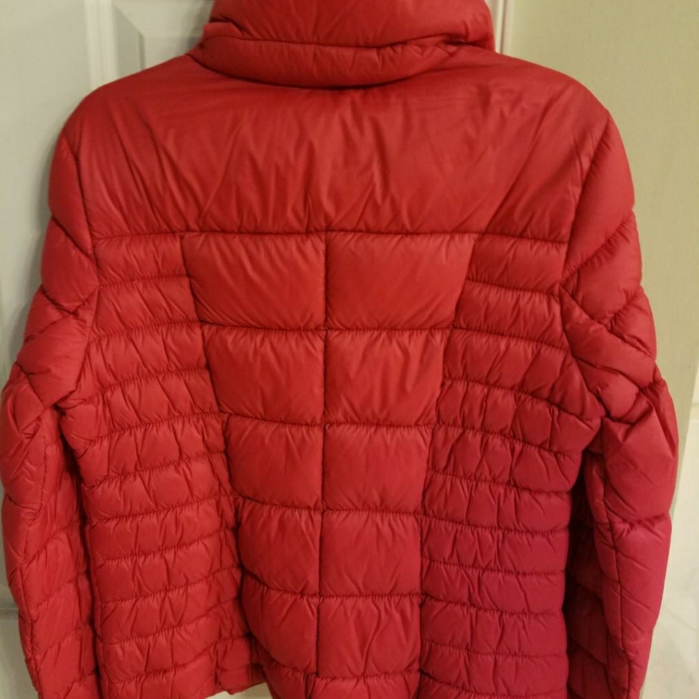 Coat - Picture 4 of 4